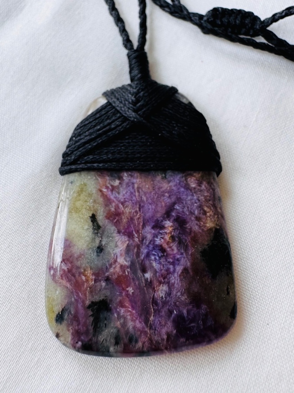 Unisex Chariote Macrame Necklace
